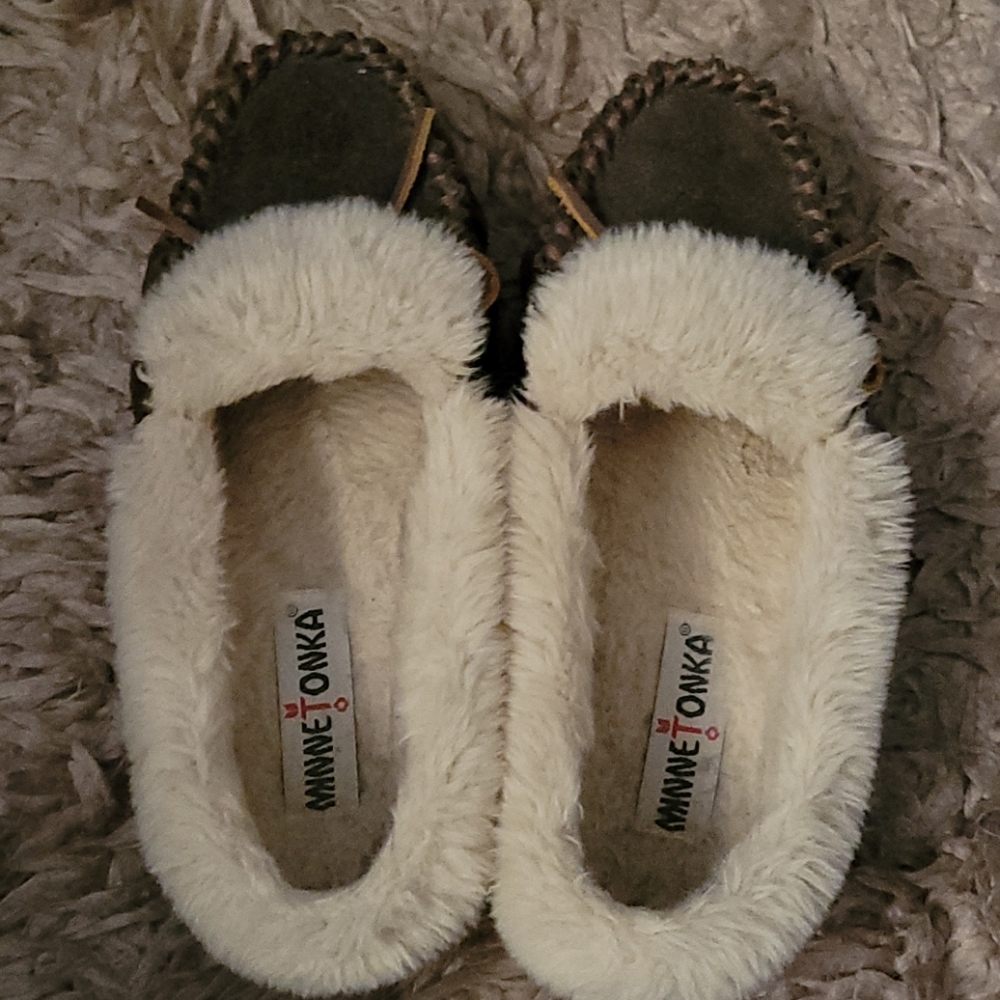 Slippers size 7 in great condition